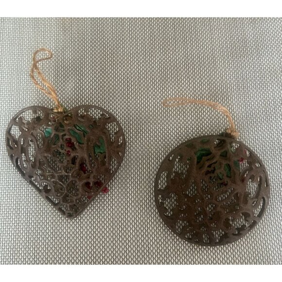 Rustic Metal Heart & Round Christmas Ornament Jute Hangers Festive Greenery - Picture 2 of 3